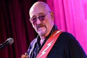 Revisitando o concerto final de Dave Mason